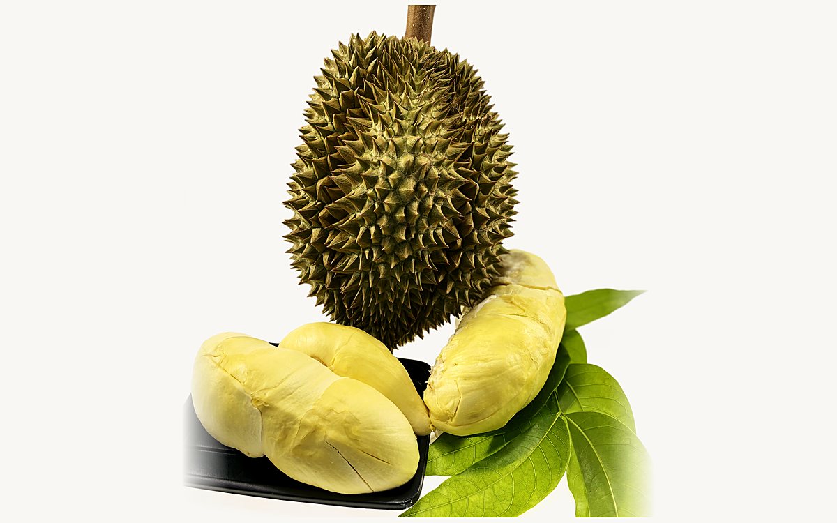 Monthong durian with hand-peeled pods
